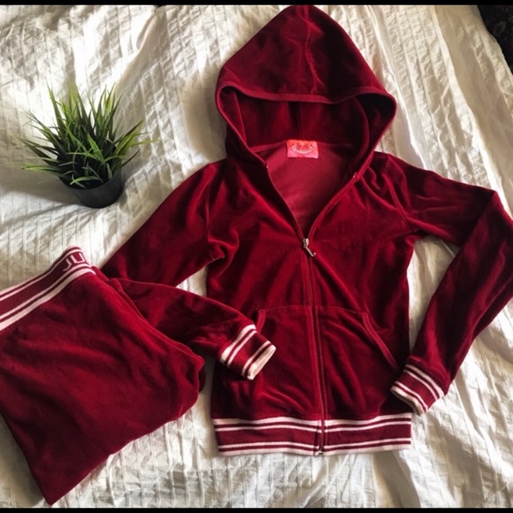 Juicy Couture Other - 💋 Juicy Couture Velour Tracksuit 💋